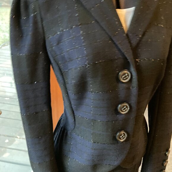 NEVER WORN - DIANE VON FURSTENBERG SKIRT SUIT - Picture 7 of 11
